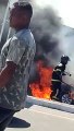 Veículo é destruído pelo fogo no Trapiche da Barra