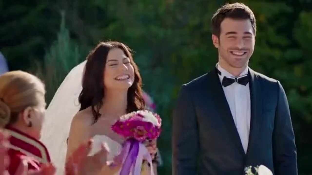 مسلسل صدفة الحلقة 62 الثانية والستون ( رائحة ال...