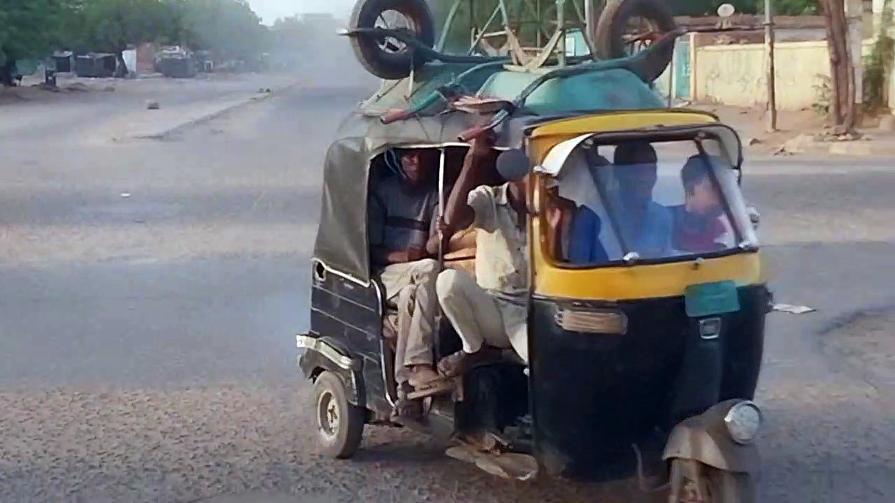 Combates entre exército e paramilitares matam mais de 100 civis no Sudão