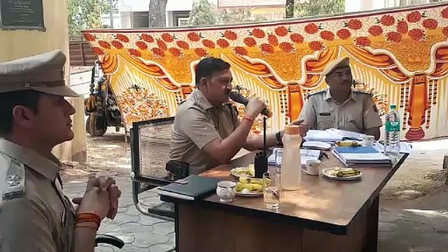 सज्जनगढ़ में एएसपी और बांसवाड़ा कोतवाली में डीएसपी ने सुनी लोगों की समस्या