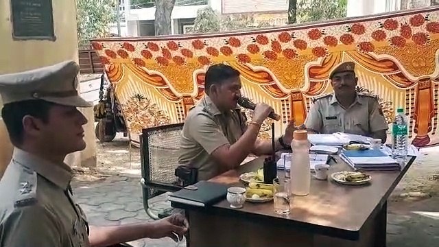 सज्जनगढ़ में एएसपी और बांसवाड़ा कोतवाली में डीएसपी ने सुनी लोगों की समस्या