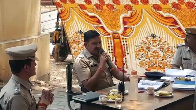 सज्जनगढ़ में एएसपी और बांसवाड़ा कोतवाली में डीएसपी ने सुनी लोगों की समस्या