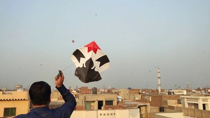 Big Kite Flying - 6 Tawa Paich - Patangbazi - kitekite