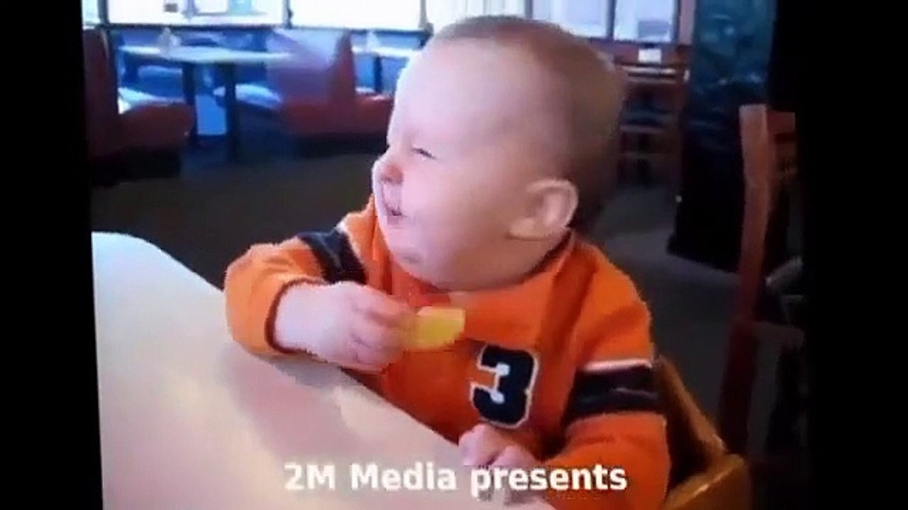 Funny Baby Funny Pranks - funny babies - Funny Animals Videos Funny Baby 2015 (3)