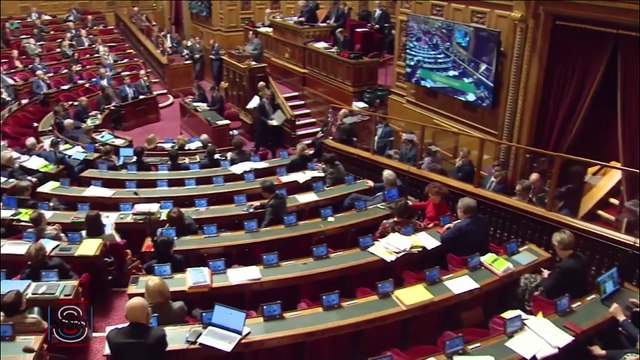 Macron defiende que la reforma de pensiones es necesaria pero reconoce que causó ira