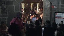 Diyarbakır'da Kadir Gecesi dualarla idrak edildi