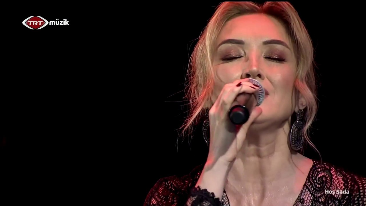 Çiğdem Yarkın / Kaçsam bırakıp senden uzak yollara gitsem