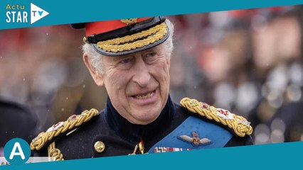Charles III, “un homme faible” ? Face à Meghan et Harry, il aurait dû répliquer…