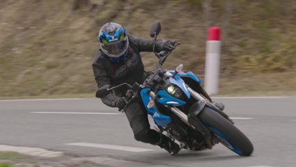 Suzuki GSX-8S Riding Video