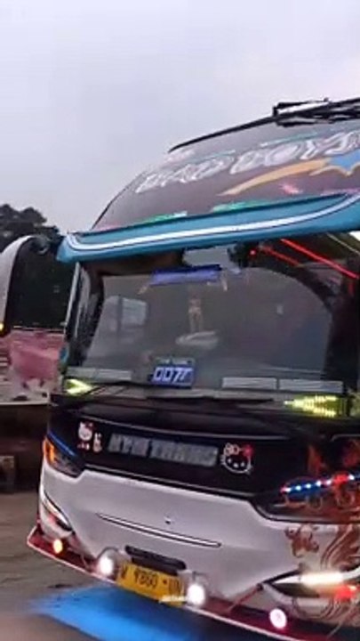 Bus Hello Kitty