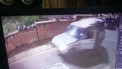 पुलिस की गश्त के बीच लग्जरी गाडिय़ों से गौतस्करी, कैमरे में कैद सच!