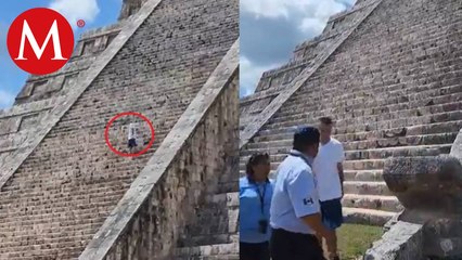 Nuevamente un turista escala la pirámide de Kukulkán