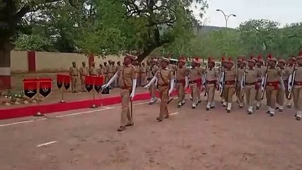 पुलिस स्थापना दिवस पर पुलिस लाइन में पुलिस परेड, देखे वीडियो