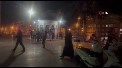 Depremi yaşayan Kilis'te Kadir gecesinde camiler doldu taştı