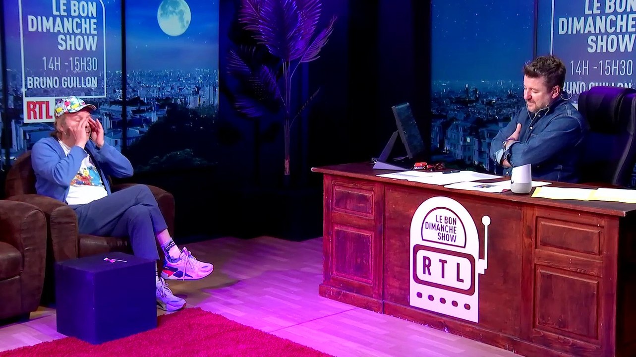 Philippe Katerine invité de Bruno Guillon dans "Le Bon Dimanche Show"