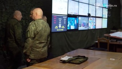 Putin'den Rus güçlerinin kontrolü altındaki Ukrayna'nın Luhansk bölgesine ziyaret