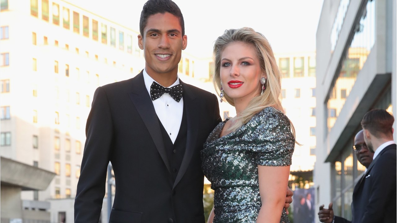 Voici - Raphaël Varane et Camille Tytgat parents pour la 3e fois : découvrez le sexe et le prénom de leur bébé