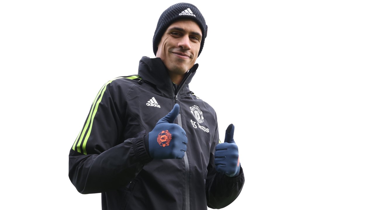 GALA VIDÉO - Raphaël Varane papa pour la 3e fois : sexe, prénom et premier cliché du bébé !