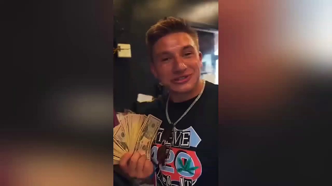 SteveWillDoIt Eats the Best Burger