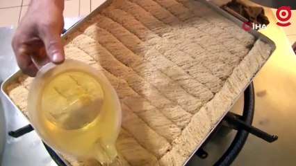 Tatlıcıların bayram mesaisi başladı: Fıstık 550-600 lira bandında, haliyle tatlı da pahalı, insanların alım gücü bayağı düştü