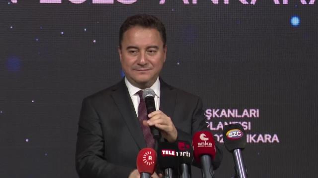Ali Babacan: "Bu Seçim Özünde Bir Referandum. Demokrasi mi Otokrasi mi Bereketli Huzurlu Sofralar Mı, Kilosu 30 Liraya Çıkan Soğan mı? Buna Karar...