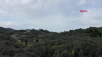 Dağlık alana düşen paraşütçüye jandarma helikopteriyle kurtarma