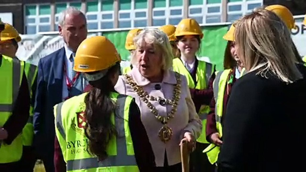 Ceremony to celebrate construction of new school