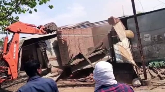 Video Story : बस स्टैण्ड मार्ग से हटाया गया अतिक्रमण, रसूखदानों के अतिक्रमण तक नहीं पहुंची जेसीबी