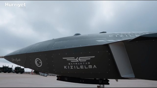 Selçuk Bayraktar: Kızılelma 5. sistem tanımlama testini başarıyla tamamladı