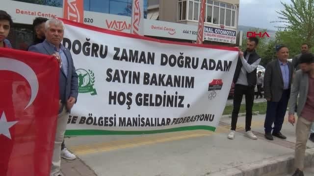 BAKAN KASAPOĞLU, AK PARTİ BAYRAKLI İLÇE BAŞKANLIĞI'NI ZİYARET ETTİ