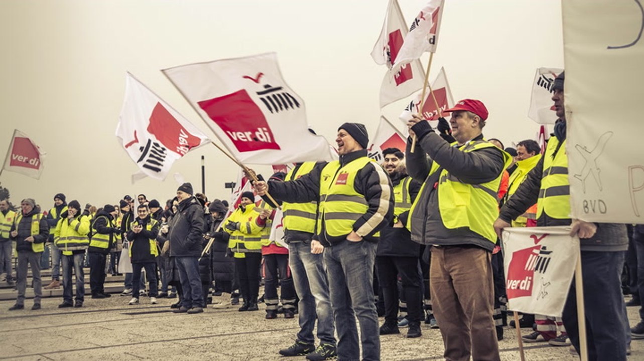 Neue Warnstreiks an Flughäfen? Diese Standorte könnten betroffen sein