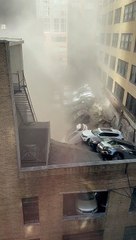 Colapsa estacionamiento en Nueva York, reportan un muerto y 4 heridos