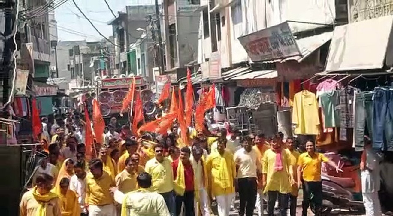 डेमो यात्रा निकाल कर दिया रथ यात्रा में शामिल होने का संदेश