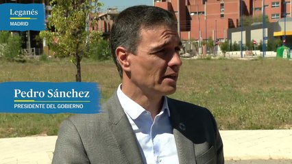 Sánchez traslada a un grupo de jóvenes su deseo de un 20% de vivienda pública
