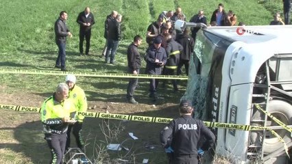 İşçi servisi şarampole uçtu: 3 ölü, 31 yaralı