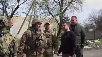 Zelenski visita a las tropas en el frente de Avdiivka