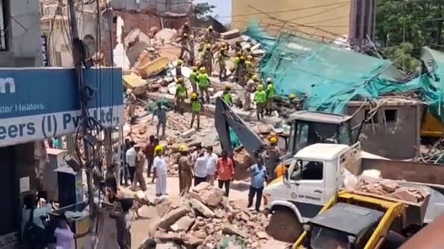 चेन्नई में भराभरा कर गिरी जर्जर इमारत, मलबे में कई मजदूरों के फंसे होने की आशंका