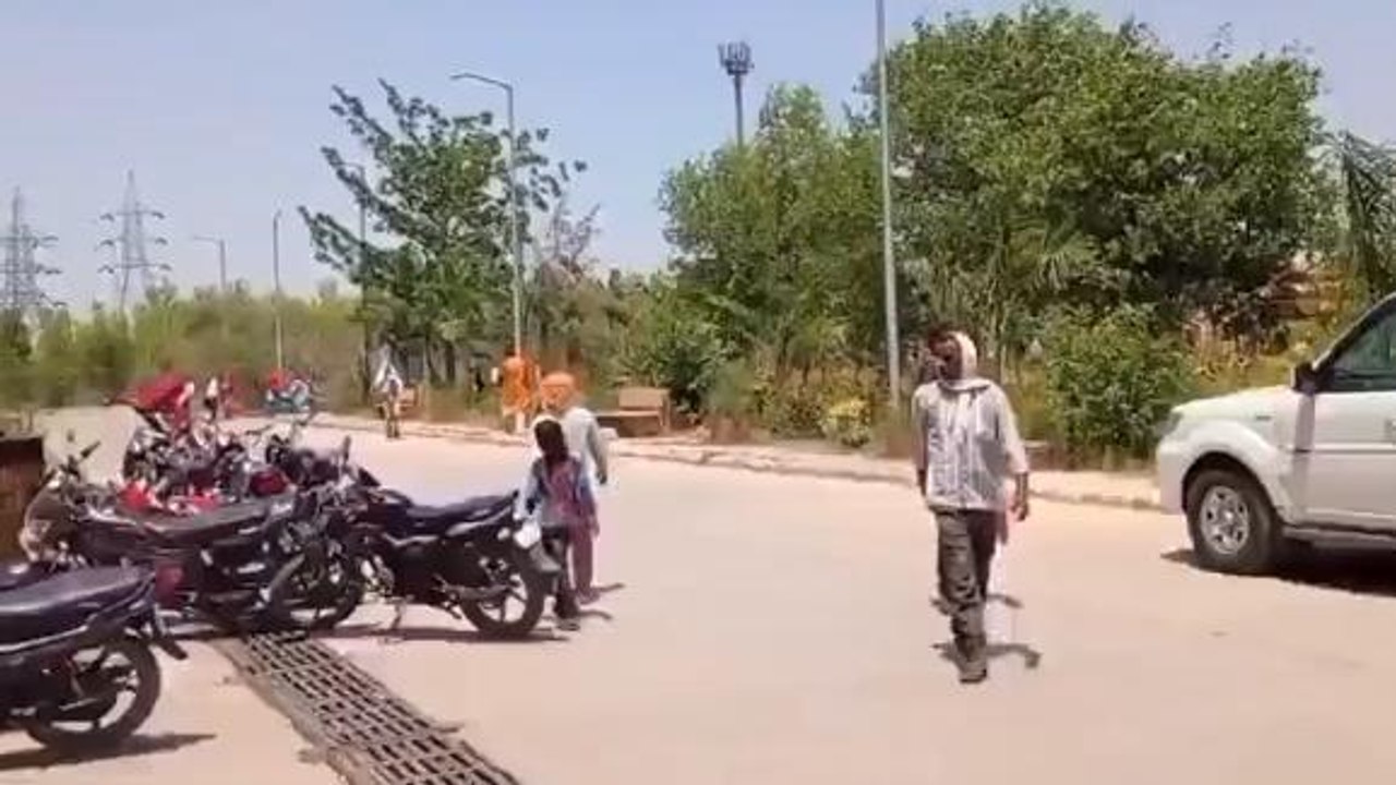 दतिया: आसमान से बरस रही आग, पारा 40 डिग्री के प...
