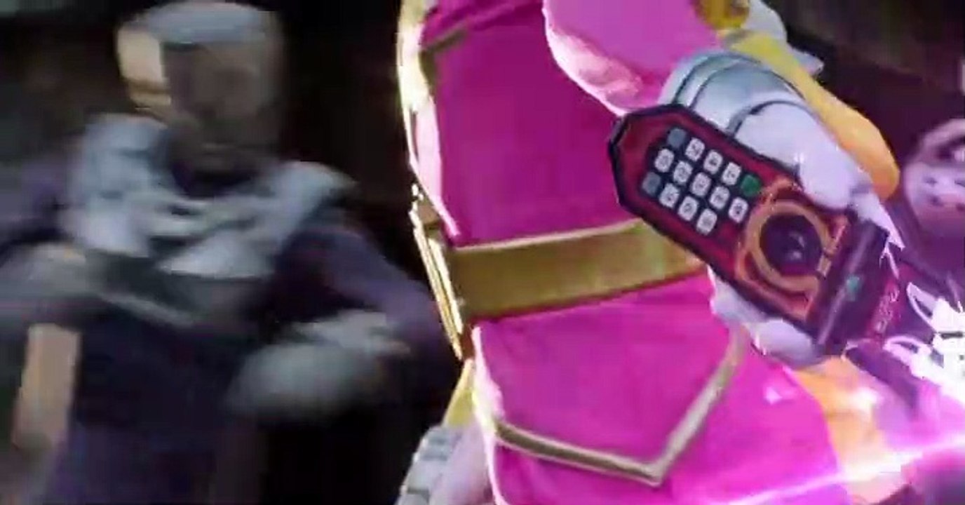 Power Rangers Megaforce Power Rangers Super Megaforce S02 E013 The Grass is Always Greener… or Bluer