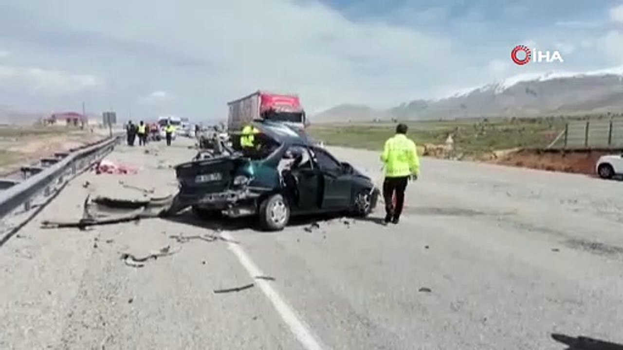 Köpeğe çarpmamak için direksiyonu kırınca... Sonu faciayla bitti