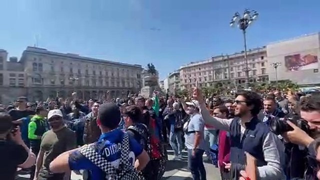 Il video dei tifosi dell?Inter e del Benfica che cantano insieme cori contro Milan e Juve