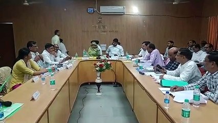 साधारण सभा में उठे पानी-बिजली व क्षतिग्रस्त सड़कों के मुद््दे