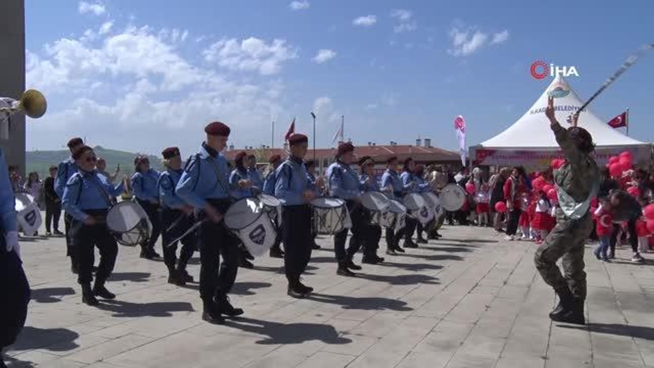 Samsun'da çocuklara 23 Nisan etkinliği