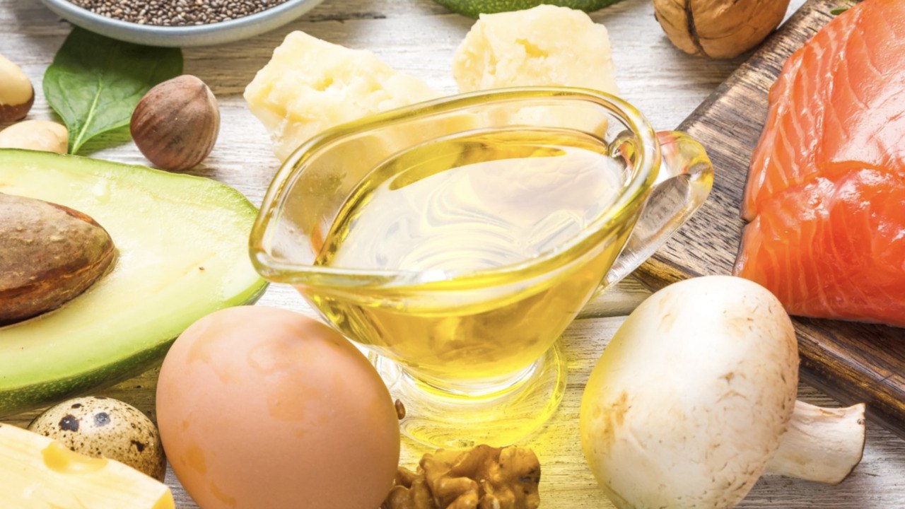 Is Vegetable Oil Healthy? Here's What a Dietitian Has to Say