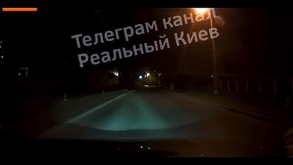 Ucraina, bagliore nel cielo di Kiev: "Caduto un satellite Nasa" - Video