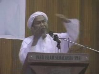 Tuan Guru Dato' Nik Abdul Aziz - Aurat