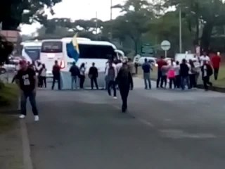 Qhubo-WhatsApp Video 2019-11-28 at 6.31.32 AM (1).mp4