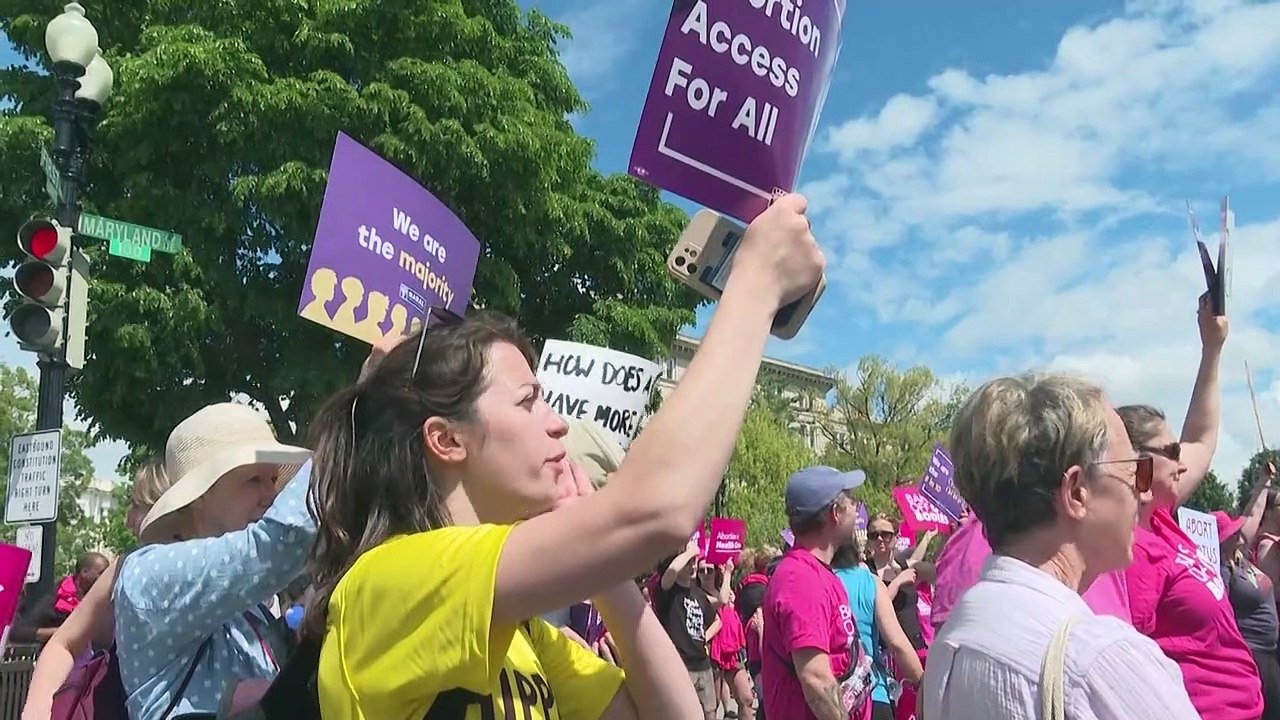 Suprema Corte dos EUA adia em dois dias decisão sobre pílula abortiva