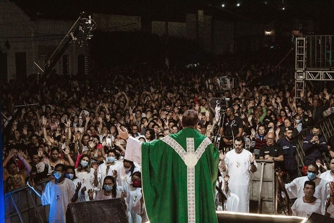Padre Fabrício confirma data de Missa de Cura e Libertação em Taperoá para final de agosto
