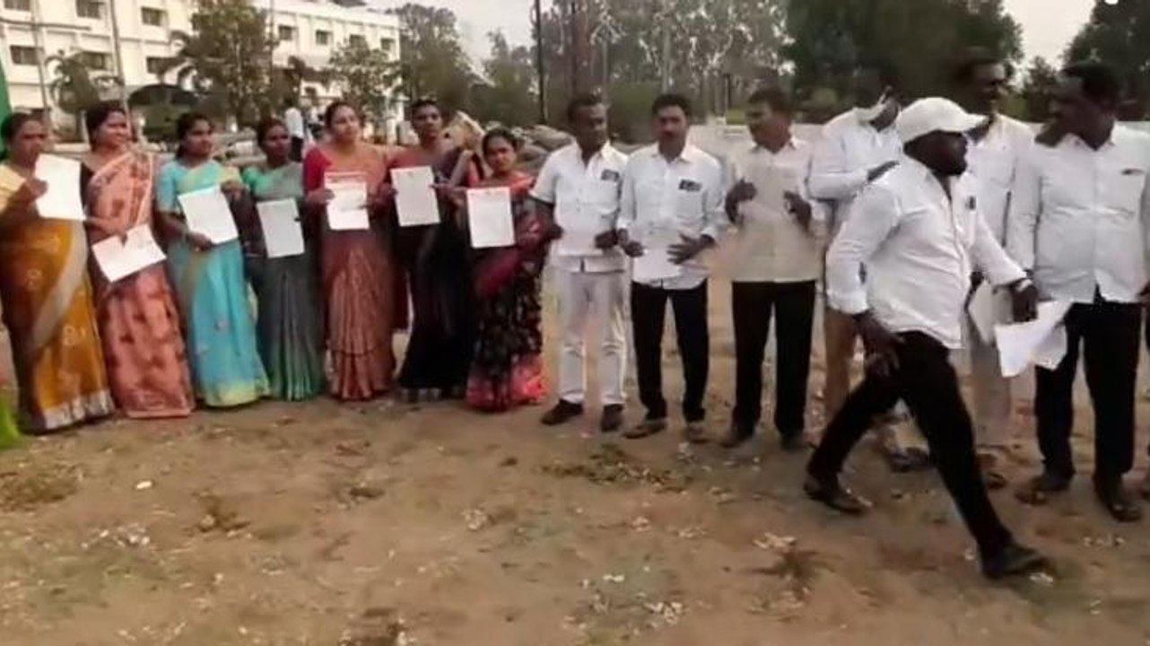 భూపాలపల్లి: కేటీఆర్ దగ్గరికి వెళ్లండి.. నాకు సంబంధం లేదు